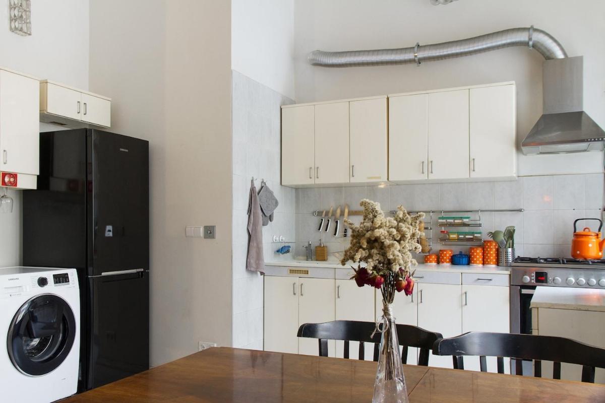 Loft Style Apartment In The Centre Of Vilnius Exterior photo